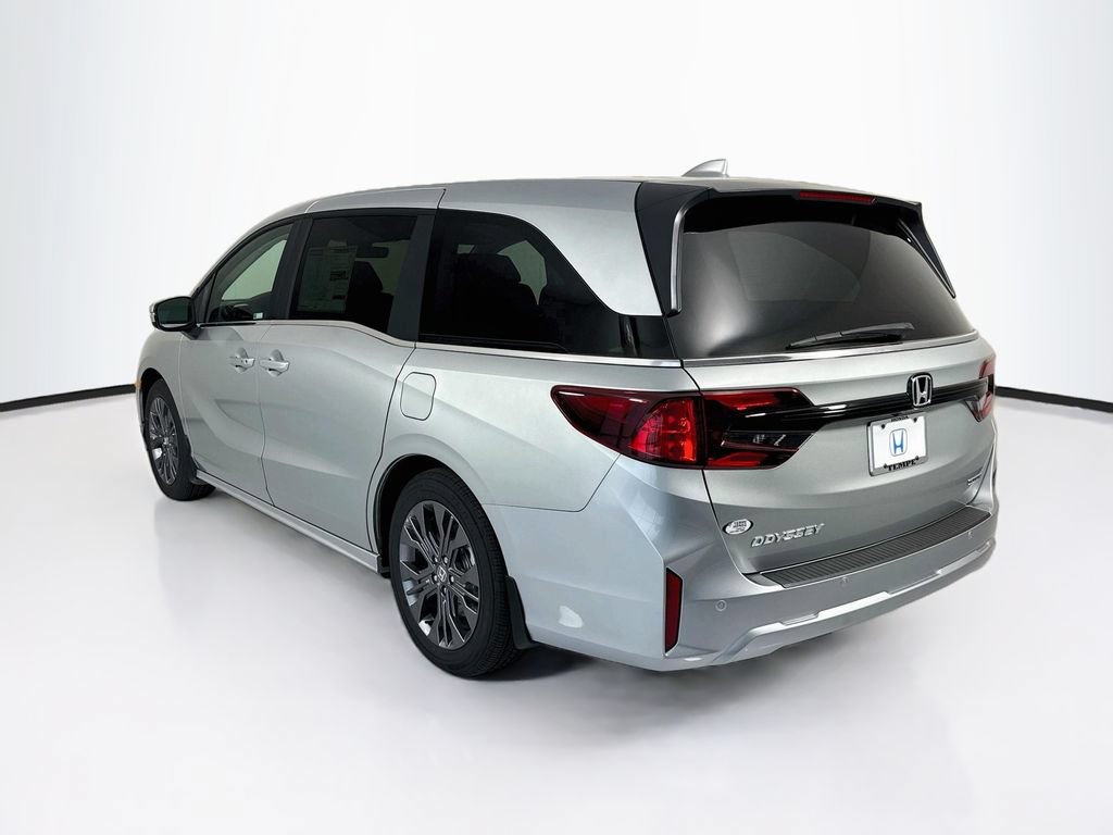 New 2026 Honda Odyssey Touring image 7