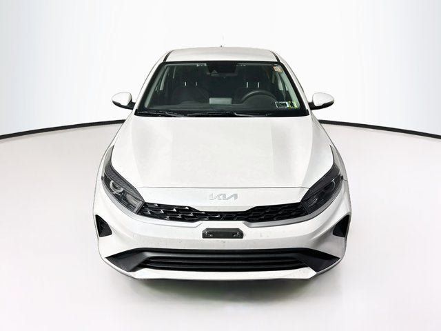 Certified 2023 Kia Forte LXS w/ LXS Technology Package FWD image 2