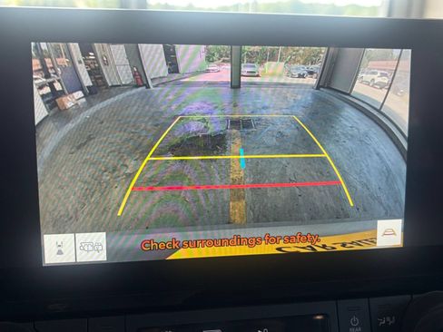 Used 2025 Toyota Grand Highlander FWD image 25