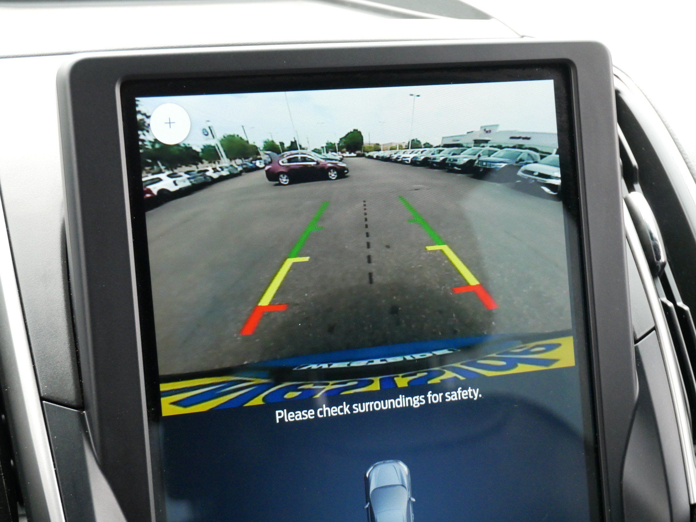 Used 2024 Ford Edge ST-Line w/ Class II Trailer Tow Package AWD/4WD image 32