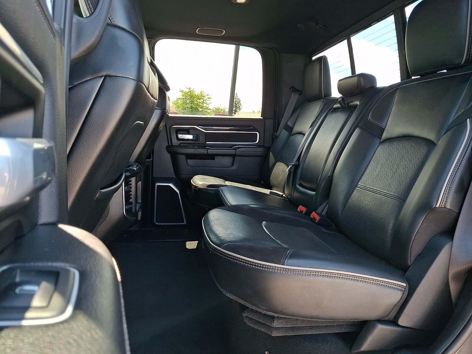 Used 2021 RAM 2500 Laramie AWD/4WD image 10
