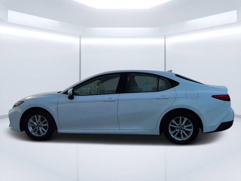 Used 2025 Toyota Camry LE FWD image 6