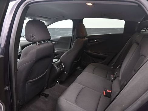 Used 2022 Chevrolet Malibu LT FWD image 15