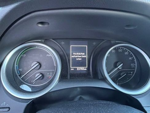 Used 2022 Toyota Camry LE FWD image 6