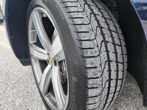 Used 2023 Porsche Macan AWD/4WD image 22