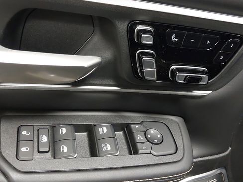 Used 2026 RAM 1500 Tungsten w/ Trailer Tow Group image 25