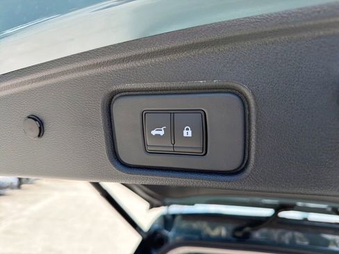 New 2026 Nissan Pathfinder SL FWD image 32