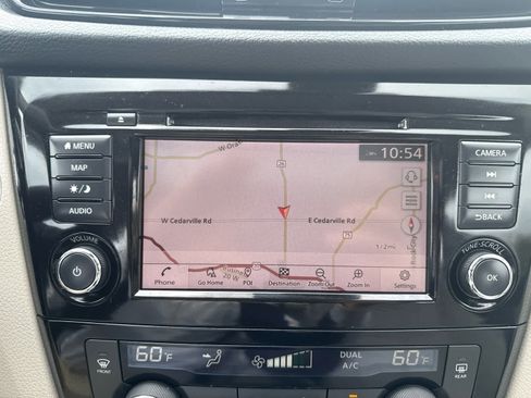 Used 2022 Nissan Rogue Sport SL w/ Premium Package image 22