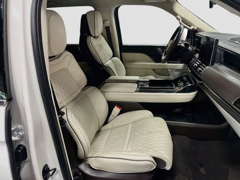 Used 2024 Lincoln Navigator Black Label AWD/4WD image 31