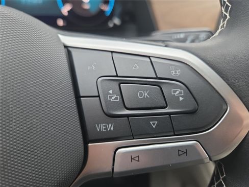 New 2026 Volkswagen Atlas SE image 17