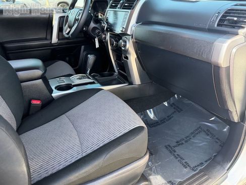Used 2020 Toyota 4Runner SR5 RWD image 14