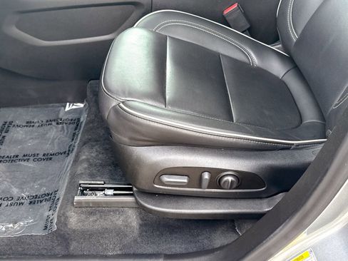 Certified 2023 Chevrolet Traverse Premier w/ Redline Edition image 20