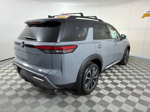 New 2026 Nissan Pathfinder Platinum FWD image 6