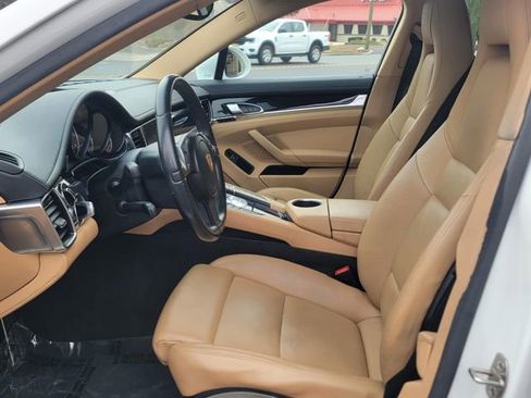 Used 2016 Porsche Panamera 4 image 10