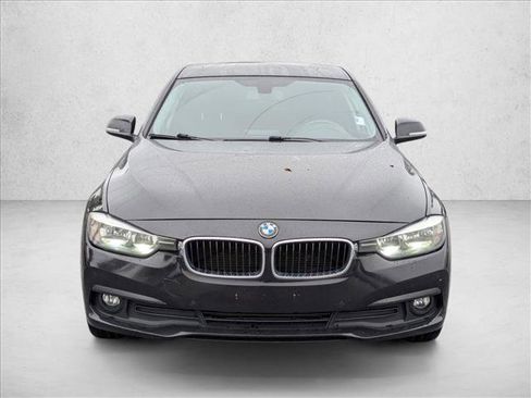 Used 2017 BMW 320i 320i image 2