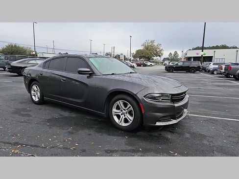 Used 2020 Dodge Charger SXT w/ Leather Interior Group image 36