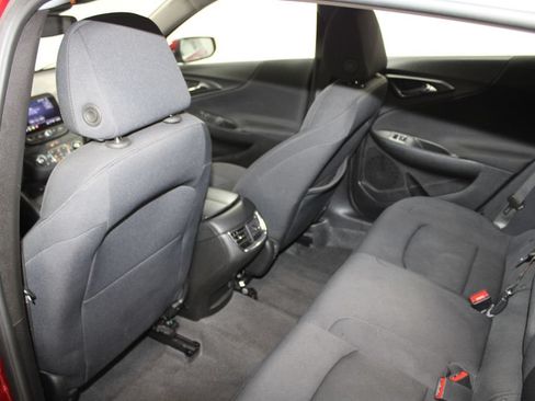Used 2025 Chevrolet Malibu LT FWD image 19
