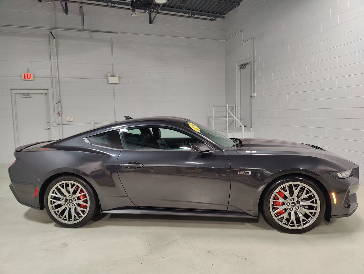 Used 2024 Ford Mustang GT Premium RWD image 7