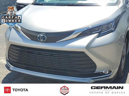 Certified 2021 Toyota Sienna XLE FWD image 14