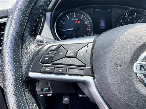Used 2022 Nissan Rogue Sport SV FWD image 20