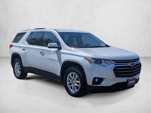 Used 2018 Chevrolet Traverse LT AWD/4WD image 3