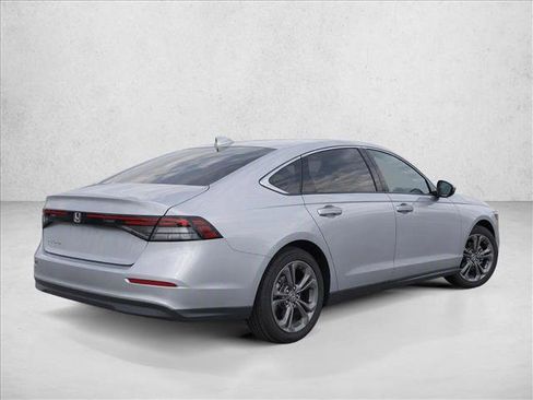 Used 2023 Honda Accord EX image 7