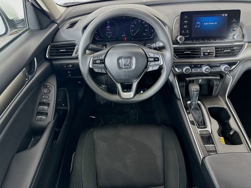 Used 2018 Honda Accord LX image 27