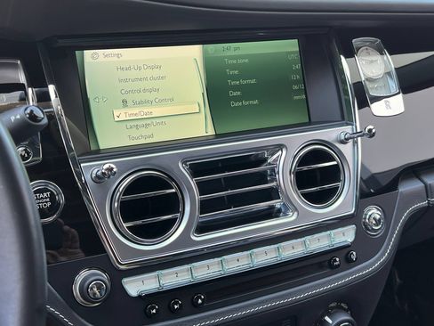 Used 2017 Rolls-Royce Ghost RWD image 27