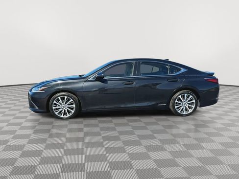 Used 2019 Lexus ES 300h w/ Premium Package image 5