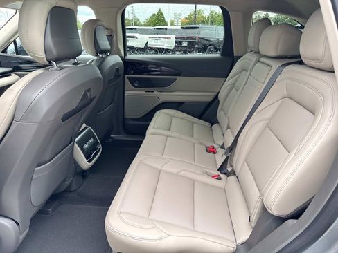 New 2025 Lincoln Nautilus Premier w/ Equipment Group 102A image 16