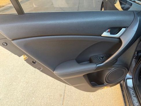 Used 2013 Acura TSX Sedan image 27