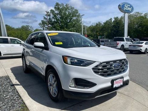 Certified 2022 Ford Edge SEL w/ Convenience Package AWD/4WD image 3