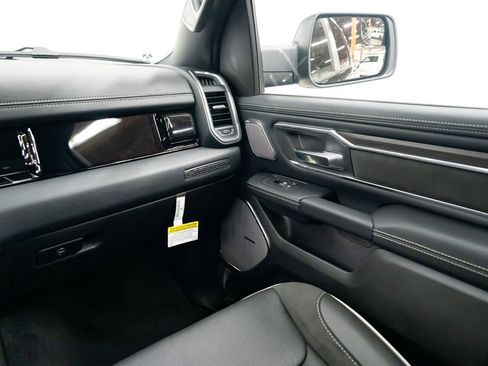 New 2026 RAM 1500 Laramie AWD/4WD image 11