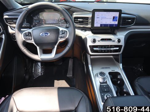 Used 2023 Ford Explorer XLT w/ Equipment Group 202A AWD/4WD image 14