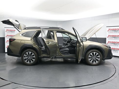 Used 2024 Subaru Outback Limited AWD/4WD image 27