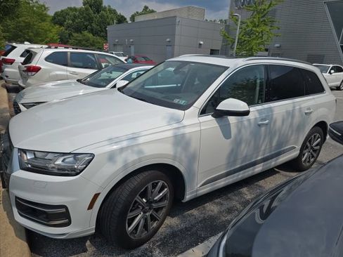Used 2018 Audi Q7 3.0T Prestige AWD/4WD image 3