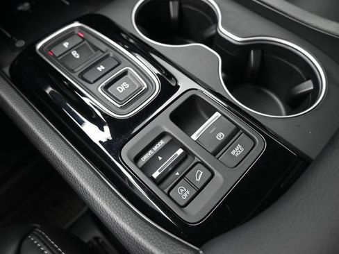 New 2026 Honda Pilot Touring image 4