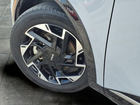 Used 2025 Kia Sportage SX FWD image 10