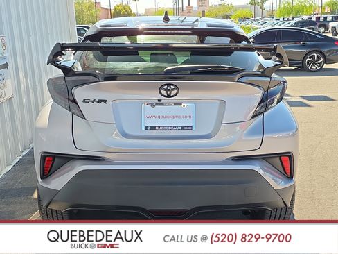 Used 2019 Toyota C-HR XLE FWD image 6