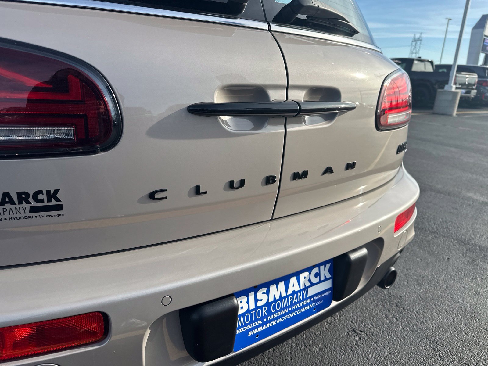 Used 2023 MINI Cooper Clubman S w/ Premium Package FWD image 7