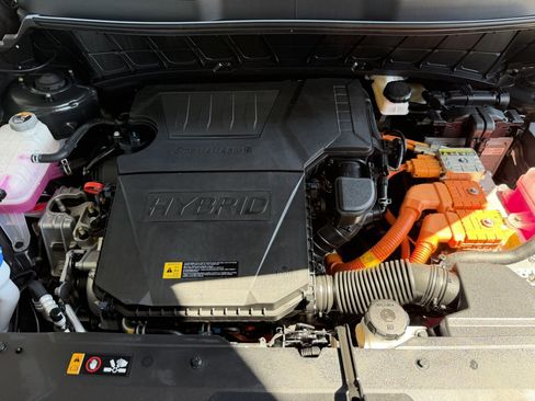 Used 2025 Kia Niro EX FWD image 40