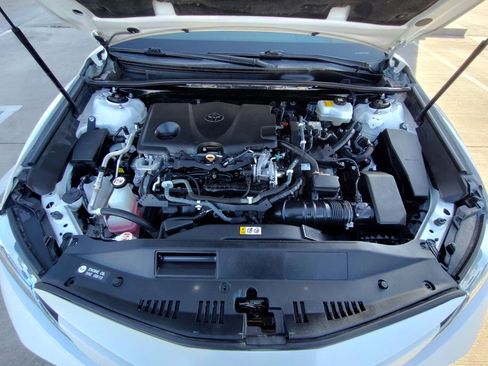 Used 2018 Toyota Camry XLE image 49