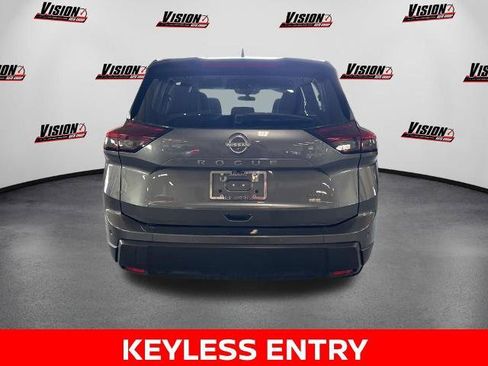 Certified 2026 Nissan Rogue SV AWD/4WD image 7