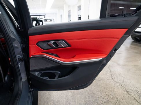 Used 2025 BMW M3 Competition w/ Executive Package image 22