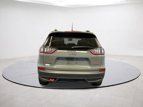 Used 2022 Jeep Cherokee Trailhawk image 5