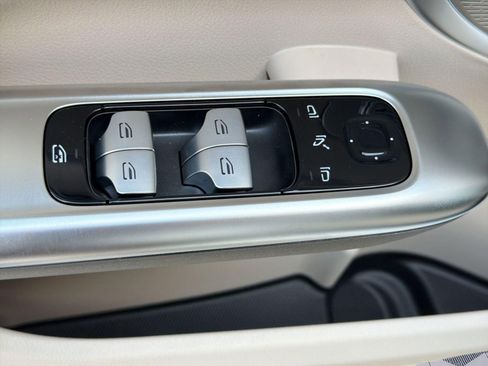 New 2026 Mercedes-Benz C 300 Sedan image 18