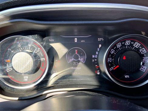 Used 2019 Dodge Challenger SXT image 25