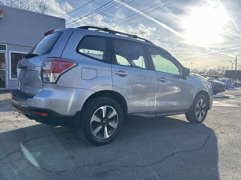 Used 2018 Subaru Forester 2.5i w/ Alloy Wheel Package image 4