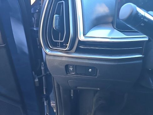 Certified 2025 Kia Sorento S w/ Panoramic Sunroof Package image 12