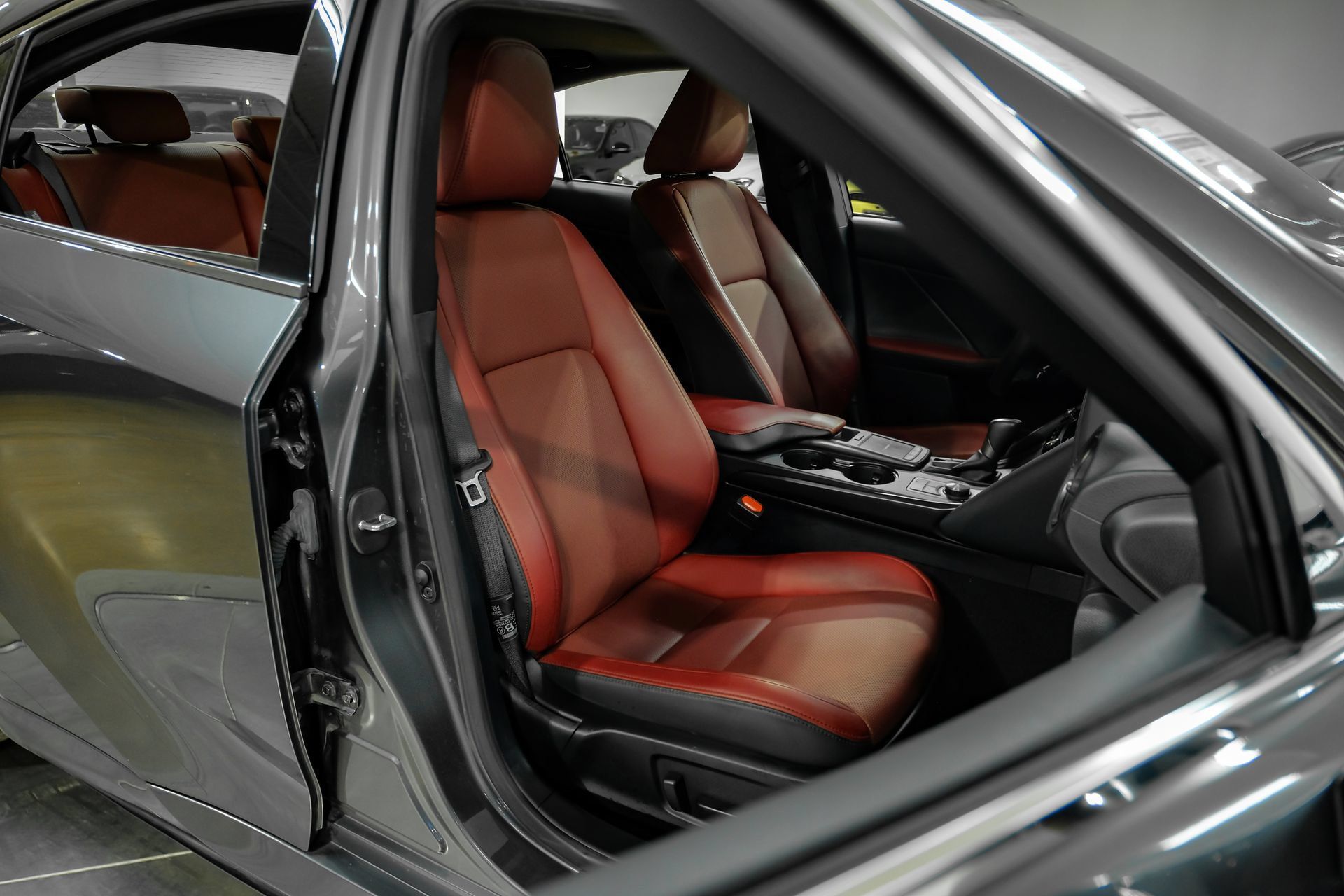 Used 2024 Lexus IS 300 F Sport RWD image 38